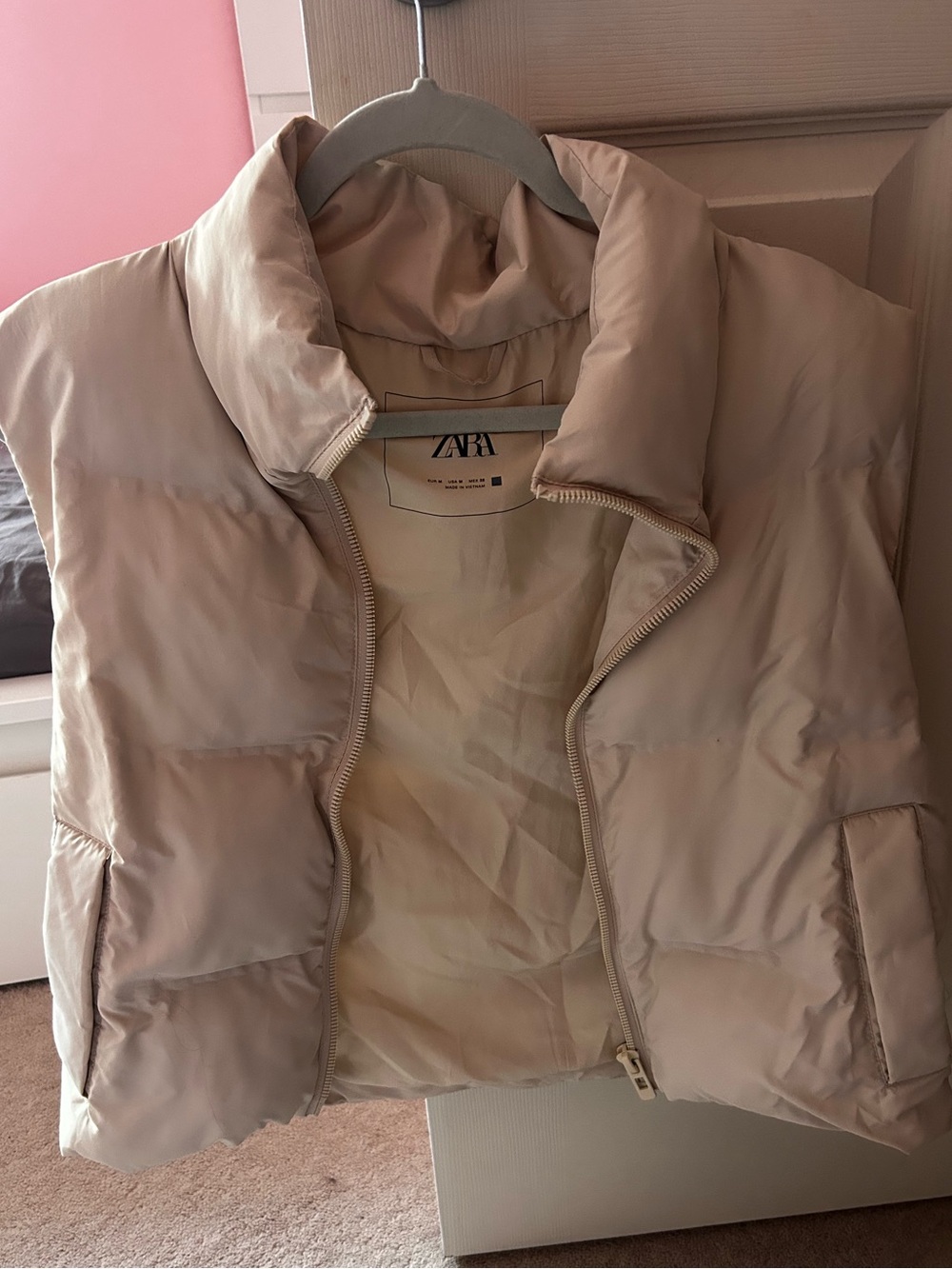 Zara Light Cream Puffer Vest - Quilted Sleeveless Jacket